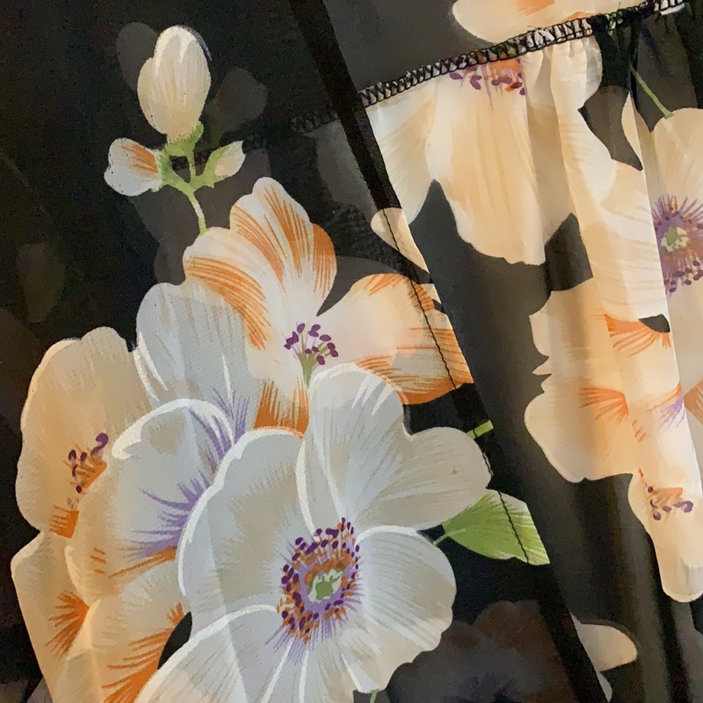 FLORAL KIMONO
